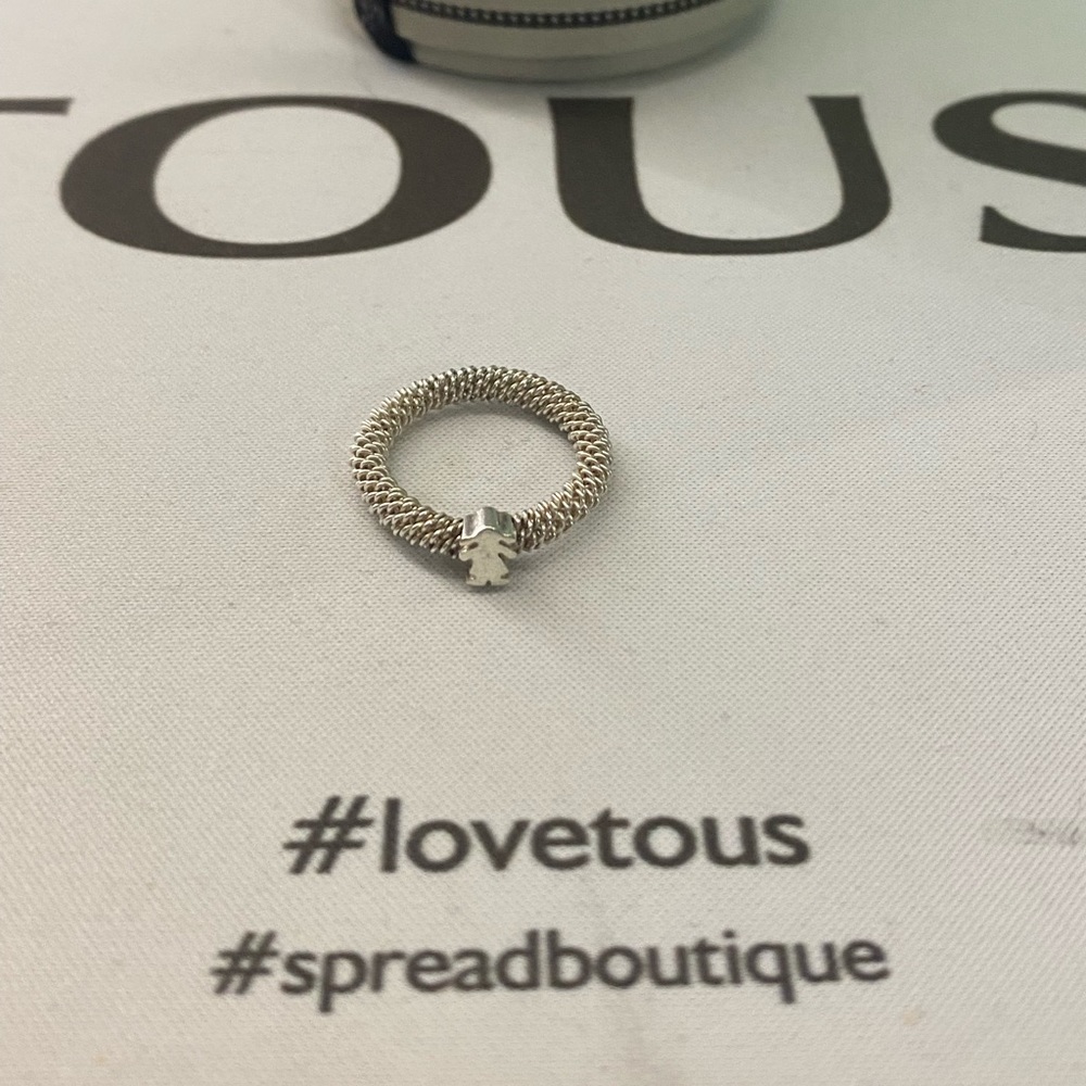 Tous ring